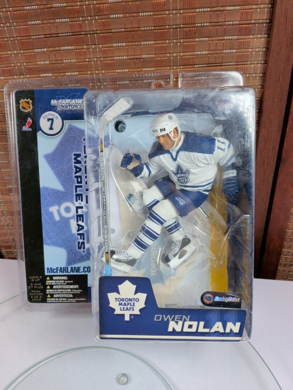 McFarlane Toys 2003 Toronto Maple Leafs Owen Nolan Action Figure